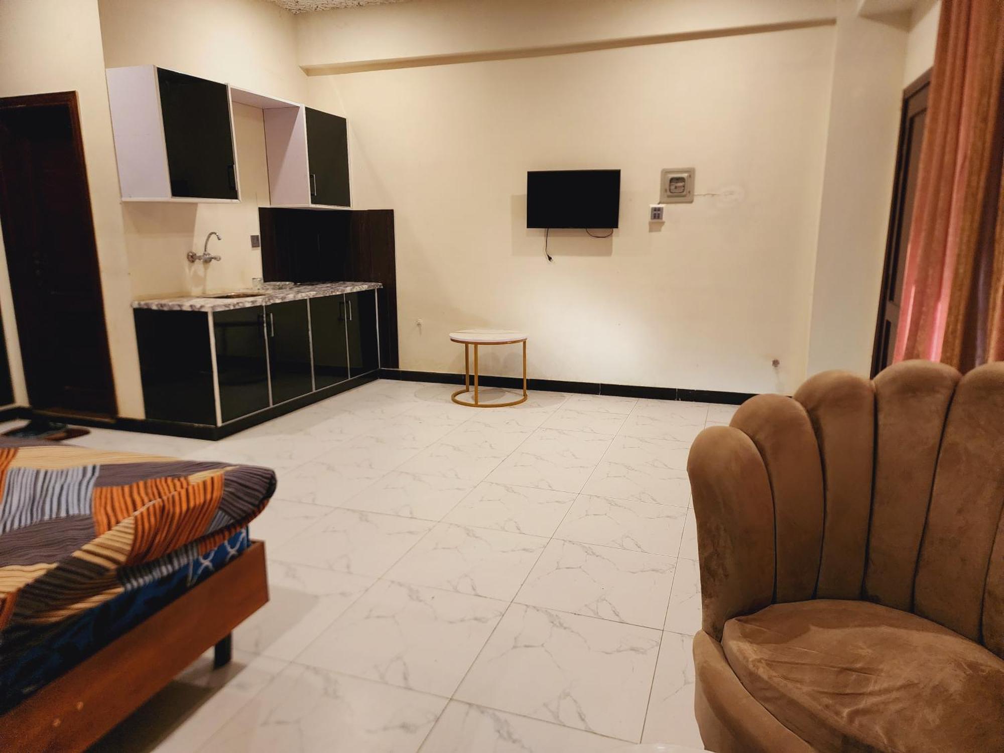 Motorway Majesty Suites Islamabad - Near Islamabad International Airport And Motorway Zimmer foto