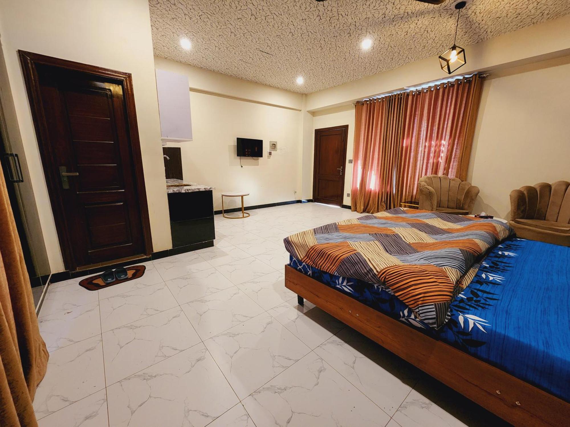 Motorway Majesty Suites Islamabad - Near Islamabad International Airport And Motorway Zimmer foto