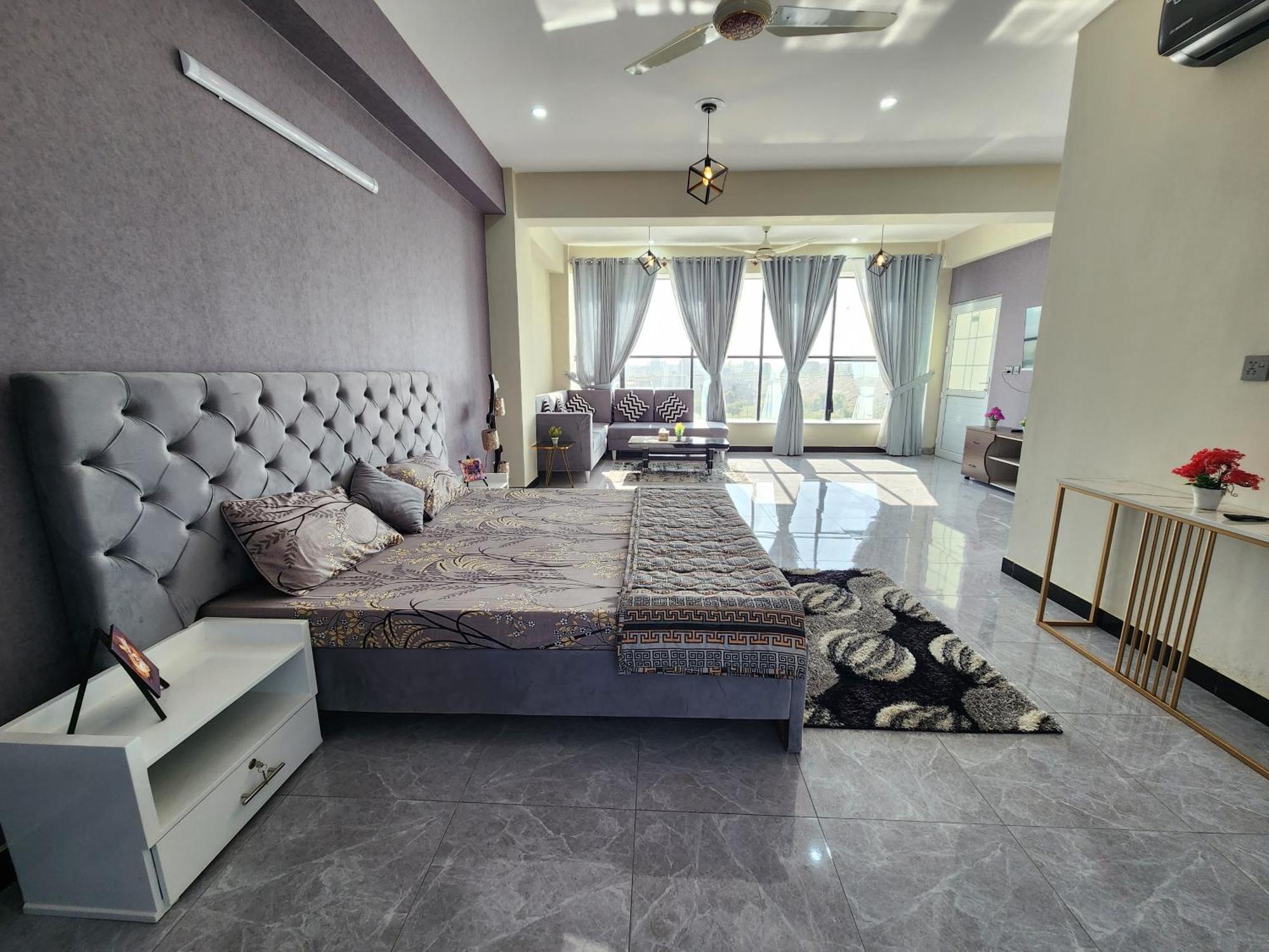 Motorway Majesty Suites Islamabad - Near Islamabad International Airport And Motorway Zimmer foto